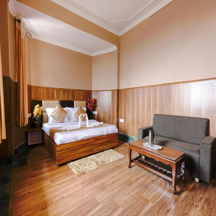 Hotel Varuni Mcleodganj Dharamshala Exterior photo